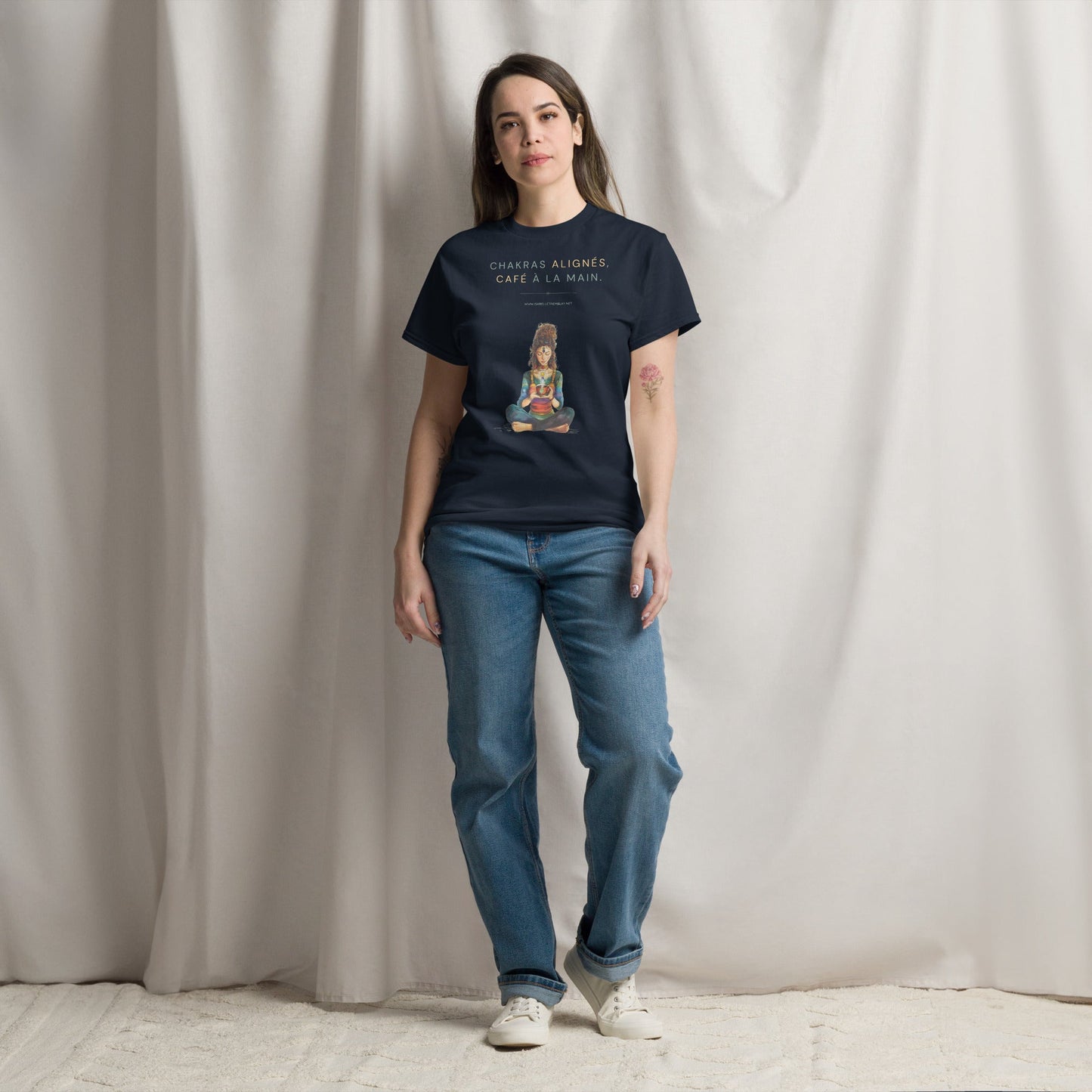 T-shirt classique unisexe - Chakras alignés, café à la main