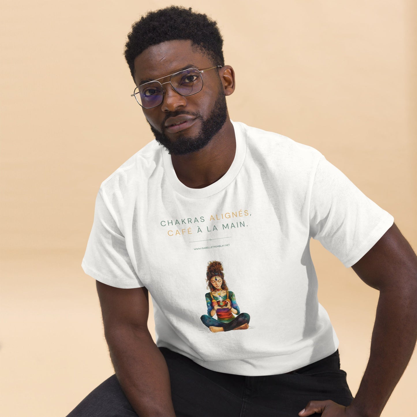 T-shirt classique unisexe - Chakras alignés, café à la main