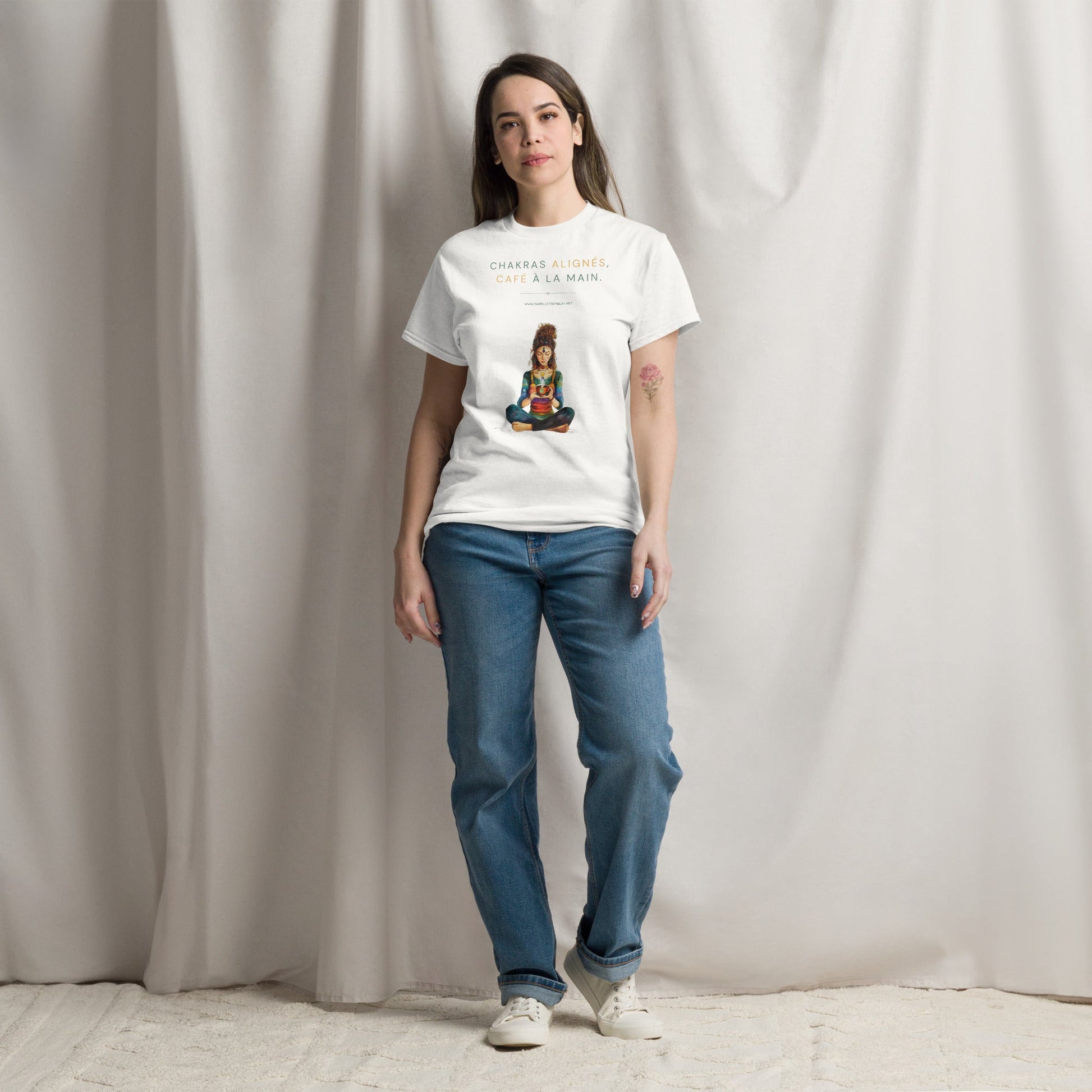 T-shirt classique unisexe - Chakras alignés, café à la main