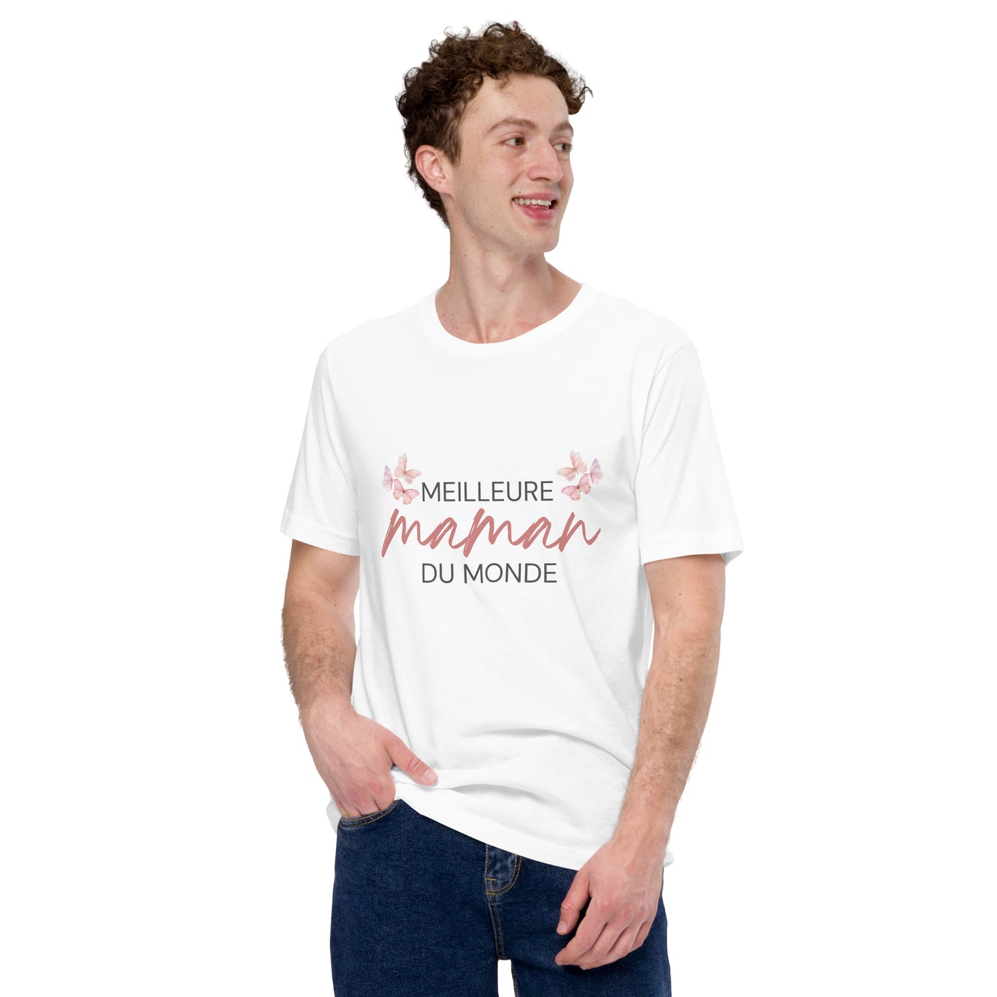 T-shirt blanc avec l’inscription « Meilleure Maman au Monde » et illustration de papillons
