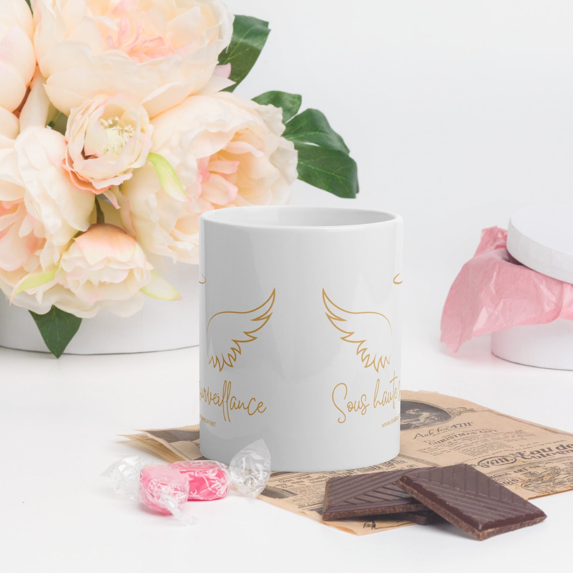 Mug Blanc Brillant - Tasse "Sous Haute Surveillance"