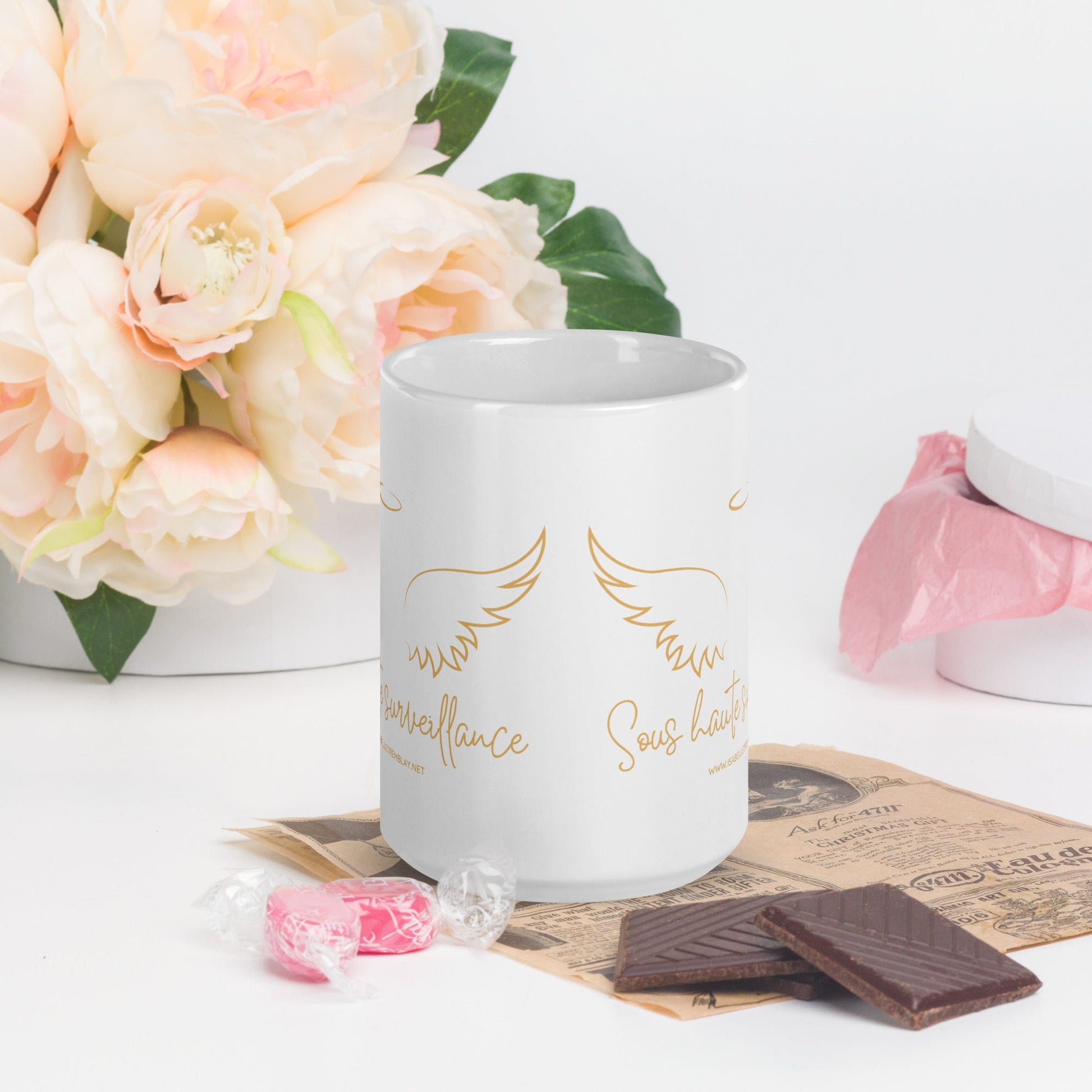 Mug Blanc Brillant - Tasse "Sous Haute Surveillance"